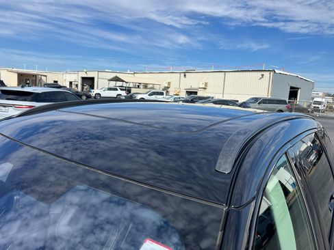 New 2026 Lincoln Nautilus Reserve w/ Jet Appearance Package image 7