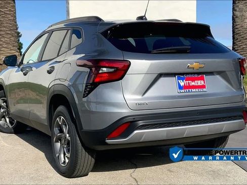 New 2025 Chevrolet Trax LT w/ Driver Confidence Package FWD image 3