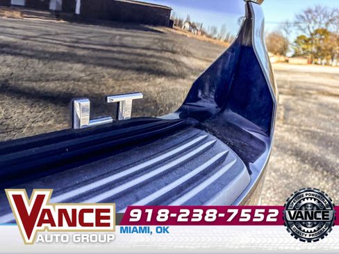 Used 2023 Chevrolet Tahoe LT w/ LT Signature Package image 9