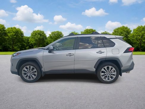 Used 2024 Toyota RAV4 XLE Premium image 4