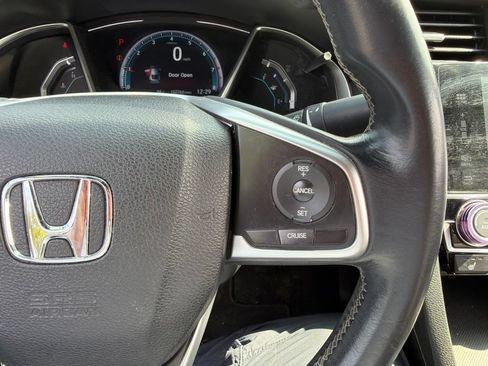 Used 2017 Honda Civic EX-L image 6