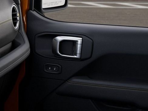 New 2026 Jeep Wrangler Unlimited Sahara AWD/4WD image 25
