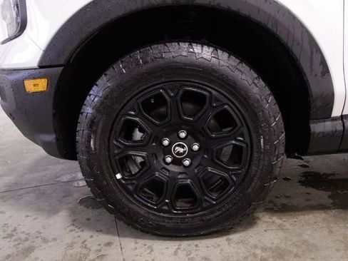 Used 2025 Ford Bronco Sport Badlands image 11