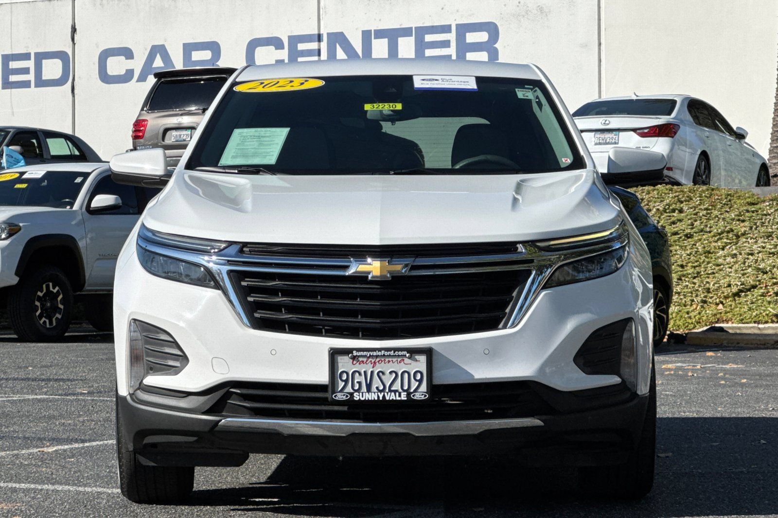 Used 2023 Chevrolet Equinox LT FWD image 10