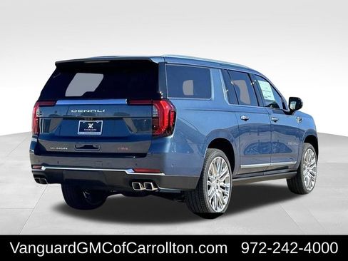 New 2026 GMC Yukon XL Denali w/ Denali Reserve Package AWD/4WD image 3