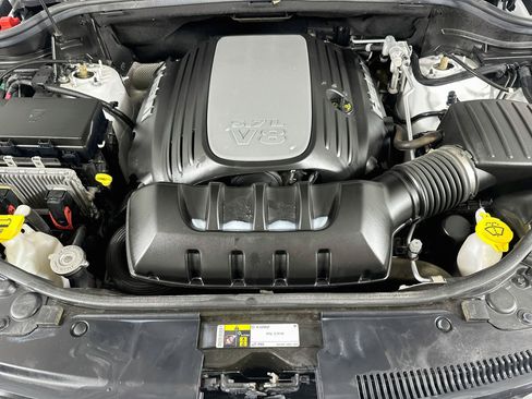 Used 2020 Jeep Grand Cherokee Overland AWD/4WD image 31
