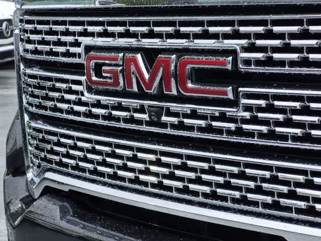 Used 2020 GMC Sierra 3500 Denali w/ Technology Package AWD/4WD image 12