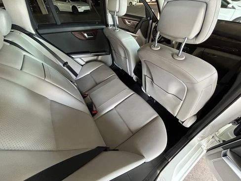 Used 2014 Mercedes-Benz GLK 350 2WD w/ Appearance Package image 17