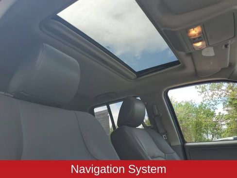 Used 2019 Nissan Frontier SL AWD/4WD image 11