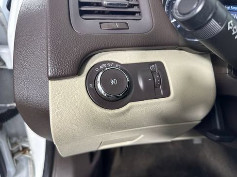 Used 2016 Buick Regal FWD image 18