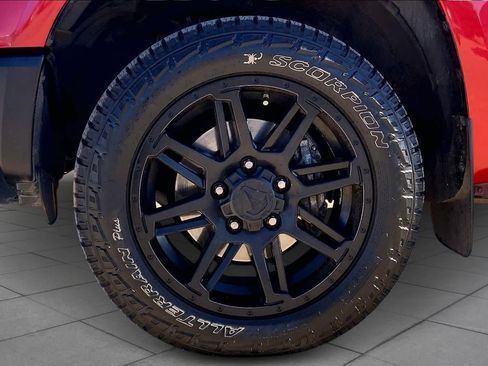 Used 2019 Toyota Tundra SR image 11