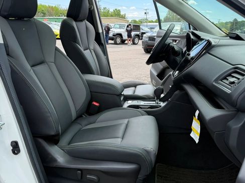 Used 2024 Subaru Ascent Onyx Edition Limited w/ Popular Package Onyx AWD/4WD image 24