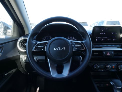 Used 2024 Kia Forte LXS image 19