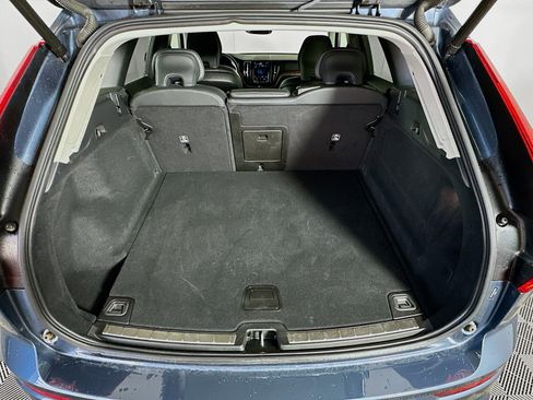 Used 2024 Volvo XC60 B5 Plus image 28