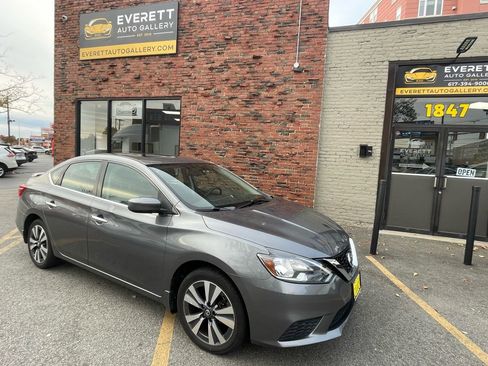 Used 2019 Nissan Sentra SV w/ Special Edition Package image 2