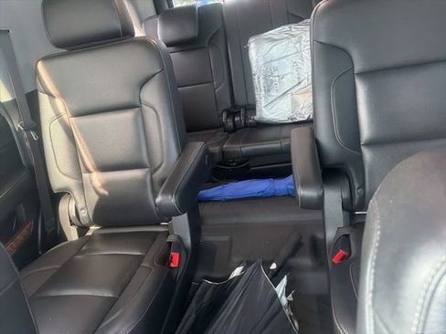 Used 2019 Chevrolet Tahoe Premier AWD/4WD image 4