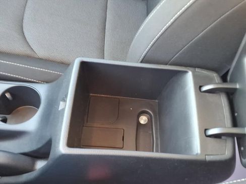 Used 2023 Kia Forte LXS image 29