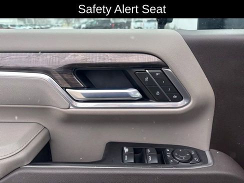 Certified 2025 Chevrolet Silverado 2500 LTZ w/ LTZ Premium Package image 22