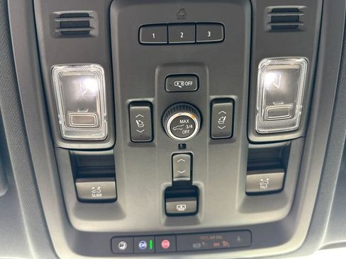 Used 2024 Chevrolet Tahoe Premier w/ Premium Package image 35