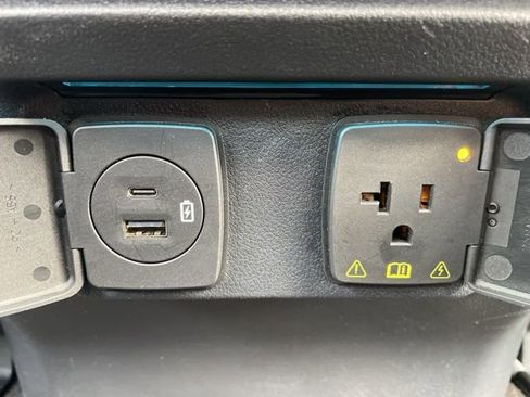 Used 2022 Ford F150 XLT w/ Equipment Group 302A High image 30