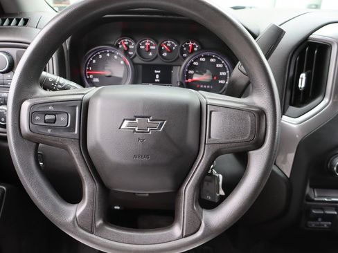 Used 2020 Chevrolet Silverado 1500 Custom Trail Boss w/ Custom Convenience Package AWD/4WD image 6