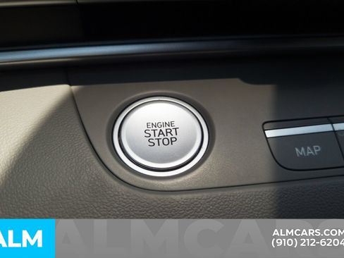 Certified 2025 Hyundai Elantra SEL FWD image 29