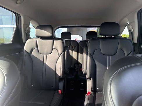 Certified 2025 Kia Sorento EX AWD/4WD image 24