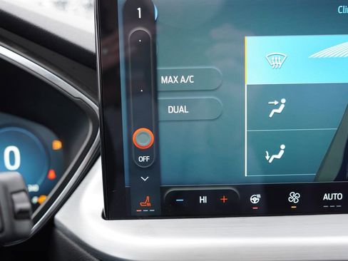 Certified 2023 Ford Escape Platinum image 33