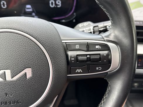 Used 2024 Kia Sportage EX image 22