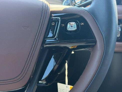 New 2026 Lincoln Aviator Reserve AWD/4WD image 11