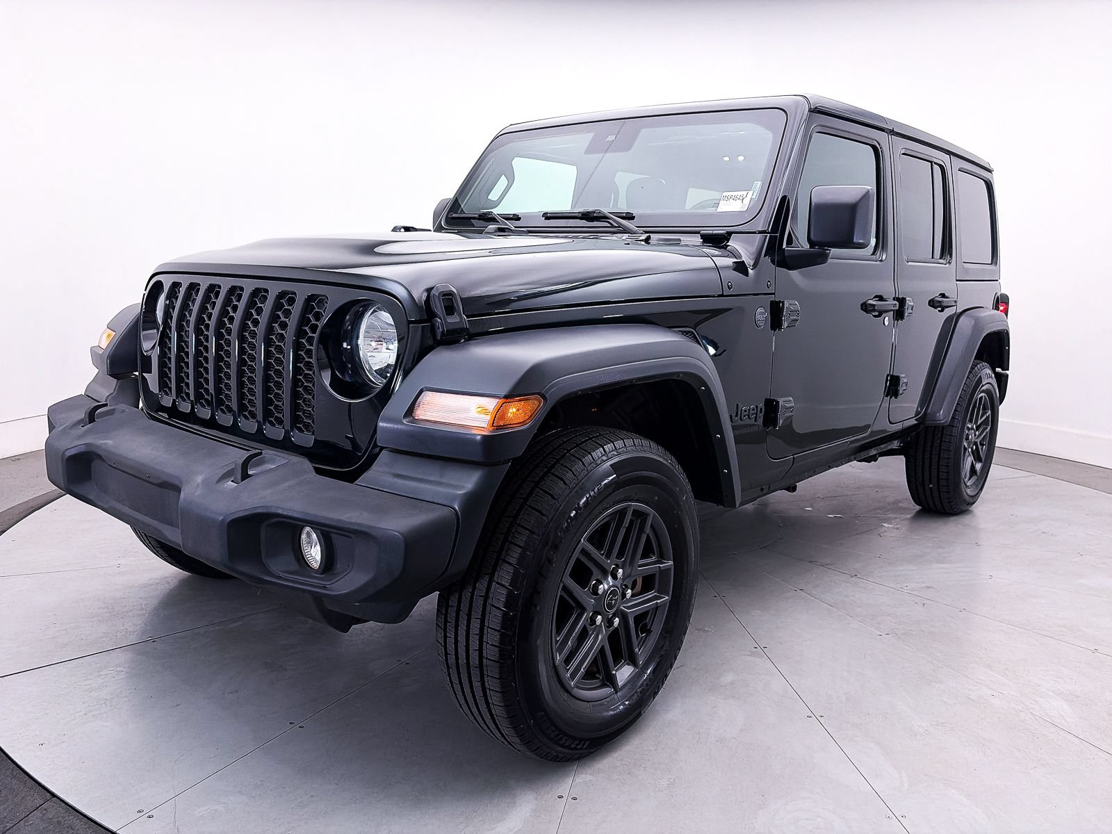 Used 2024 Jeep Wrangler Unlimited Sport AWD/4WD image 13