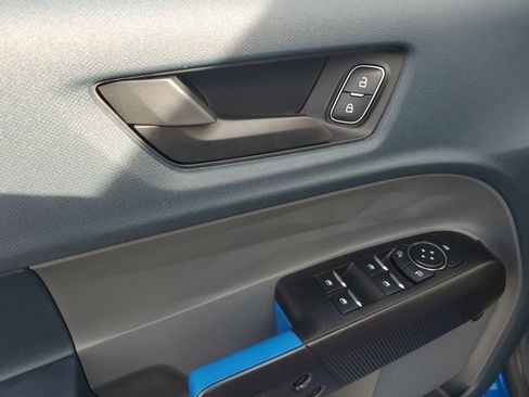 Used 2025 Ford Maverick Lobo image 47