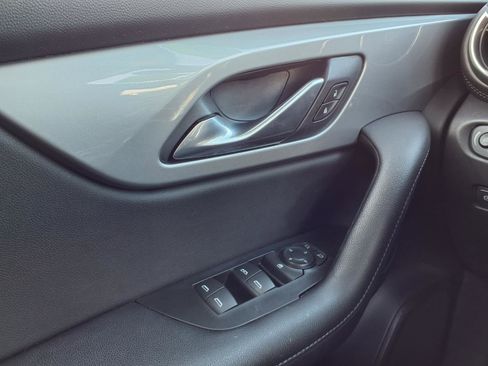 Used 2020 Chevrolet Blazer LT image 19