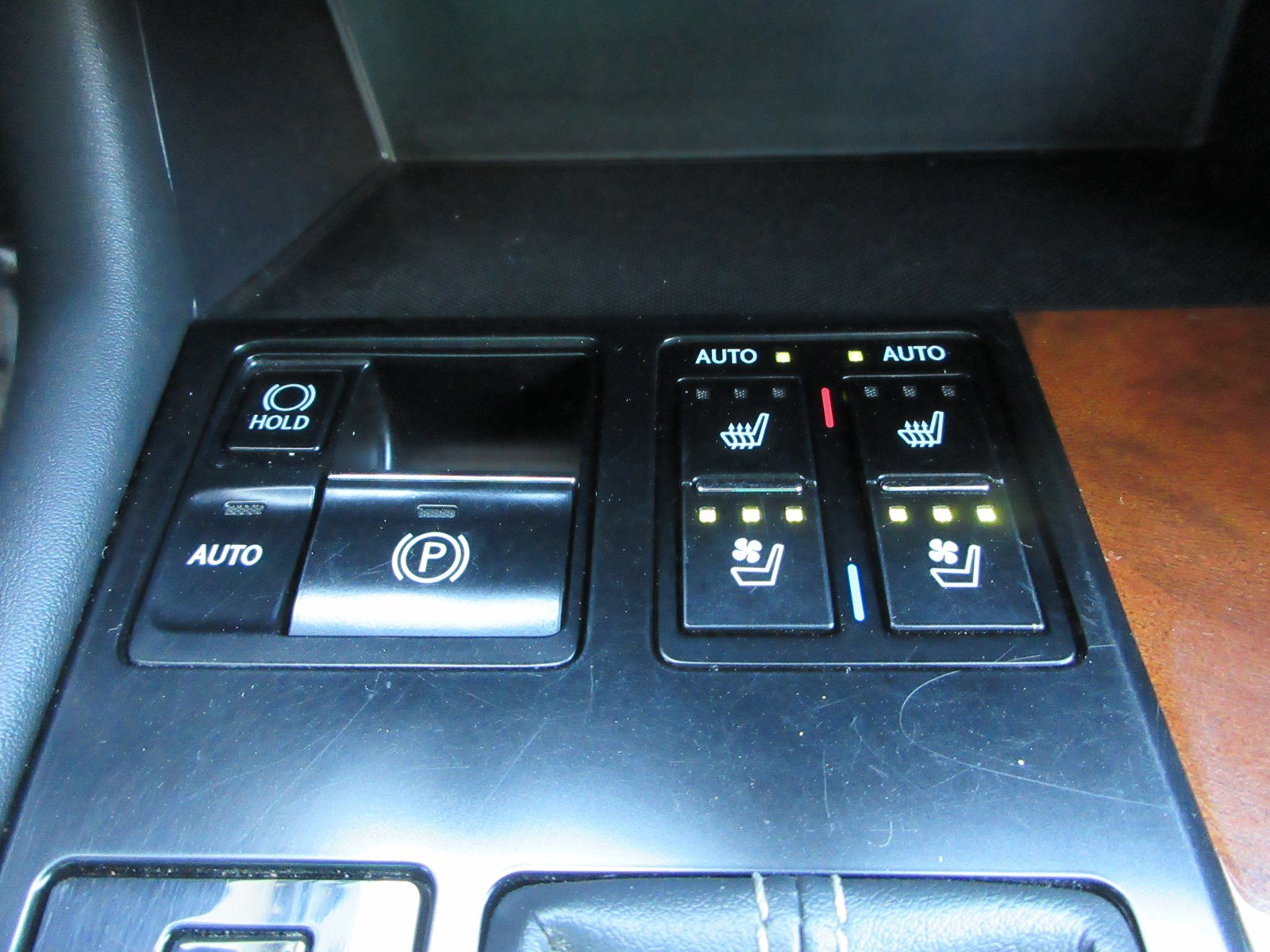 Used 2019 Lexus RX 450hL Premium w/ Premium Package AWD/4WD image 48