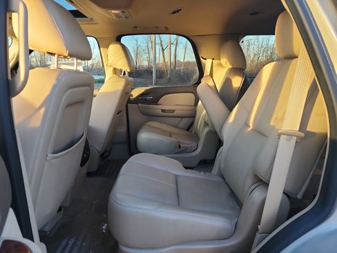 Used 2013 Chevrolet Tahoe LT w/ Texas Edition image 12