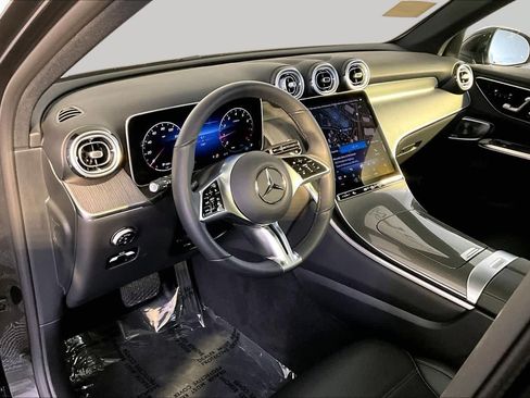 Used 2026 Mercedes-Benz GLC 300 4MATIC image 18