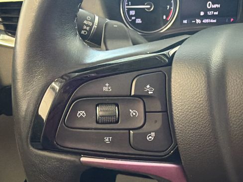 Used 2023 Buick Enclave Essence w/ Experience Buick Package AWD/4WD image 40