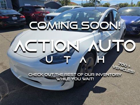 Used 2021 Tesla Model 3 Long Range image 1