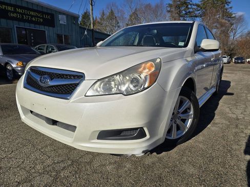 Used 2011 Subaru Legacy 2.5i Premium w/ All-Weather Pkg image 2