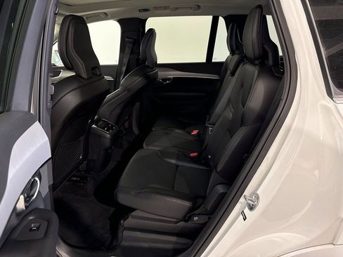 Used 2022 Volvo XC90 T5 Momentum image 20
