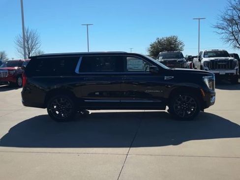 New 2026 GMC Yukon XL Denali w/ Sun & Power Step Package image 9