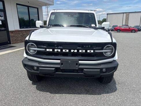 Used 2025 Ford Bronco Outer Banks AWD/4WD image 10