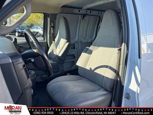 Used 2023 Chevrolet Express 3500 Extended w/ Driver Convenience Package image 12