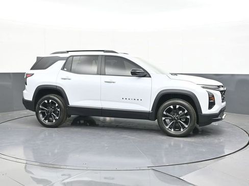 New 2026 Chevrolet Equinox RS FWD image 17