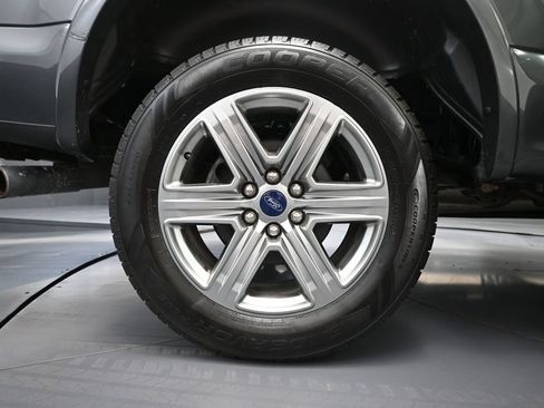 Used 2019 Ford F150 XLT w/ Equipment Group 302A Luxury AWD/4WD image 17