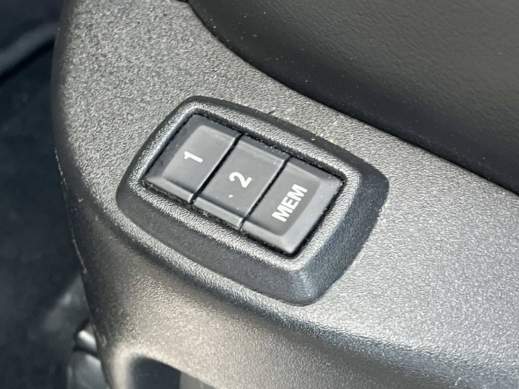 Used 2016 Cadillac SRX Luxury FWD image 32