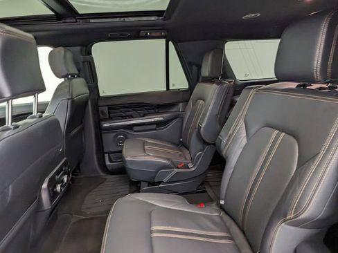 Used 2024 Ford Expedition Max Platinum image 40