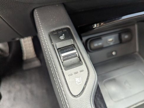 Used 2022 Kia Telluride SX w/ SX Prestige Package image 23