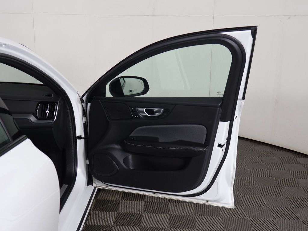 Used 2024 Volvo S60 B5 Plus w/ Climate Package AWD/4WD image 24