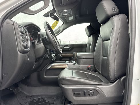 Used 2020 Chevrolet Silverado 1500 LT Trail Boss image 17